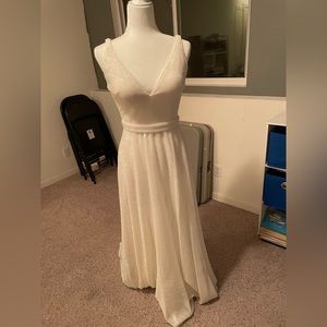 Ellie Wilde white sparkly gown size 4